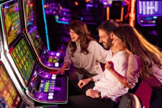 Hadiah mewah dan bonus eksklusif member VIP Diamond SOF77 termasuk hadiah fisik dan perjalanan wisata